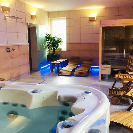 Churanov Hotel 3*