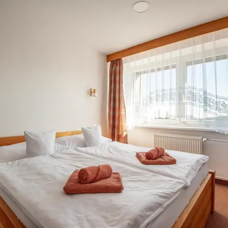 Churanov Otel 3*