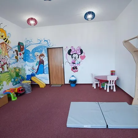 Otel Churanov